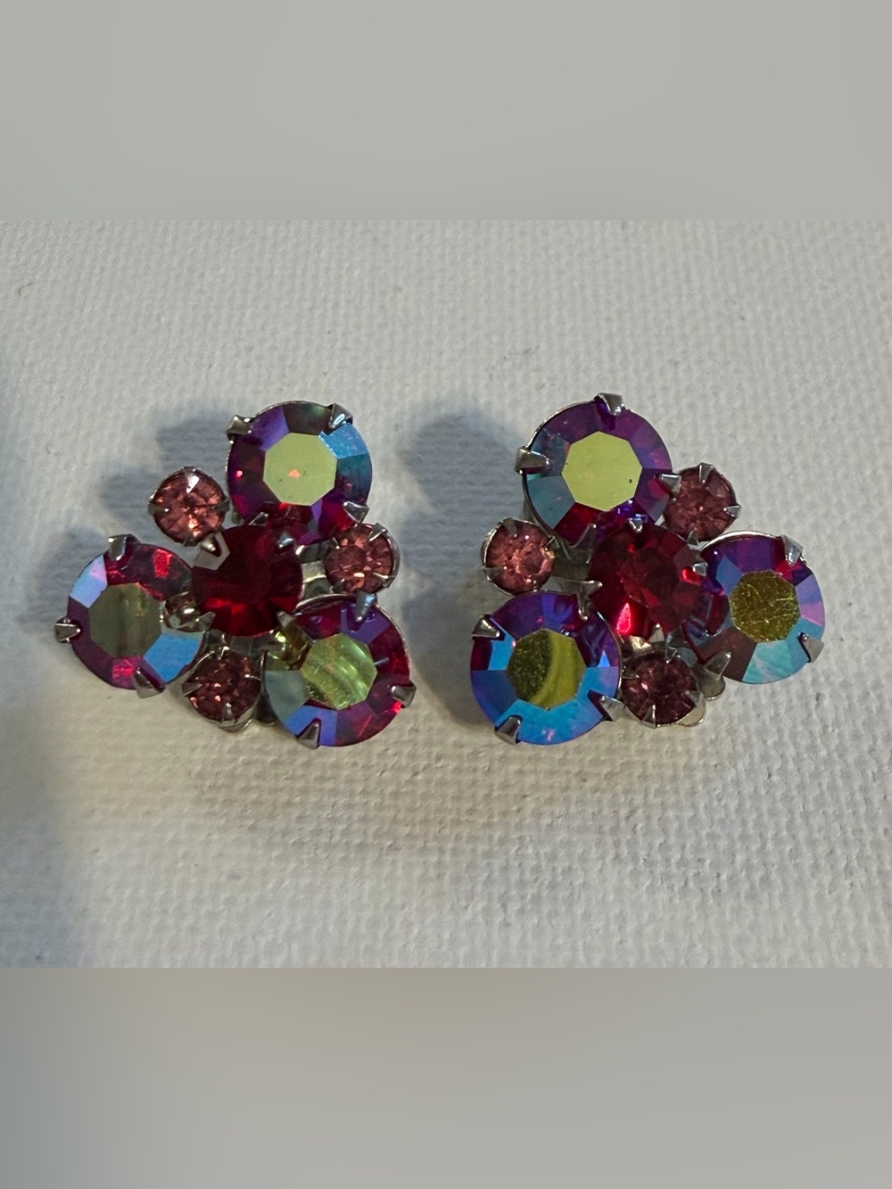 VTG Weiss Rhinestone Clip On Earrings Red Aurora Borealis AB Cluster 50s 60s